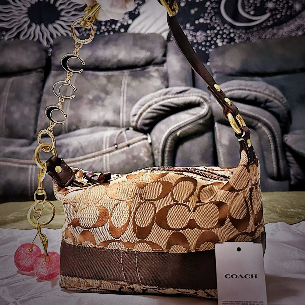 Vintage Coach Y2K soho shoulder Bag small Gold and Brown Designer Shoulder Bag - Picture 11 of 17